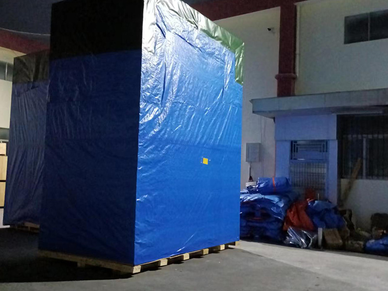 深圳新能源(yuán)防雨真空木(mu)箱